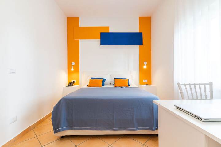 Room 44 of 140