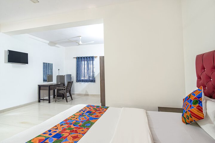 Room 16 of 32