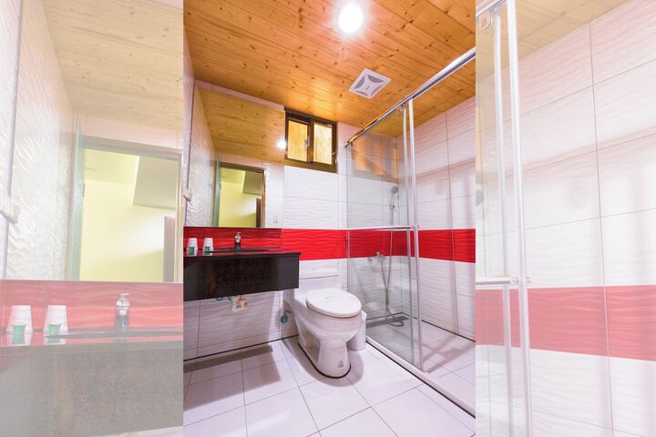Room 65 of 74