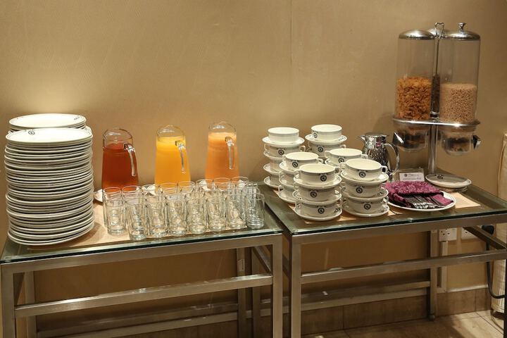 Breakfast/Coffee Service 51 of 65