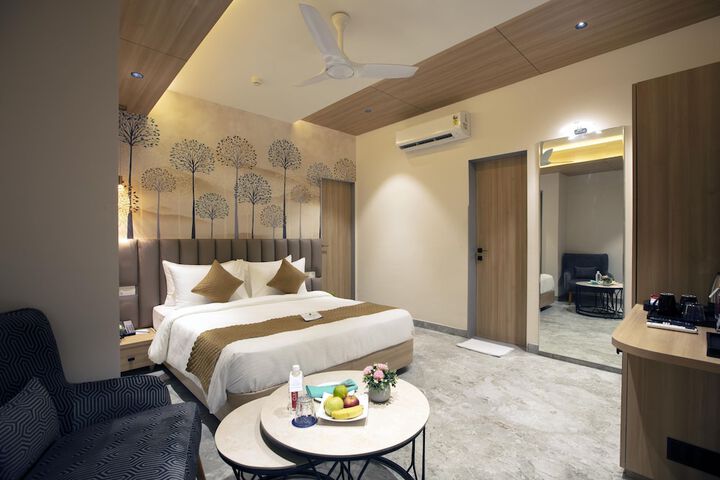 Room 10 of 47