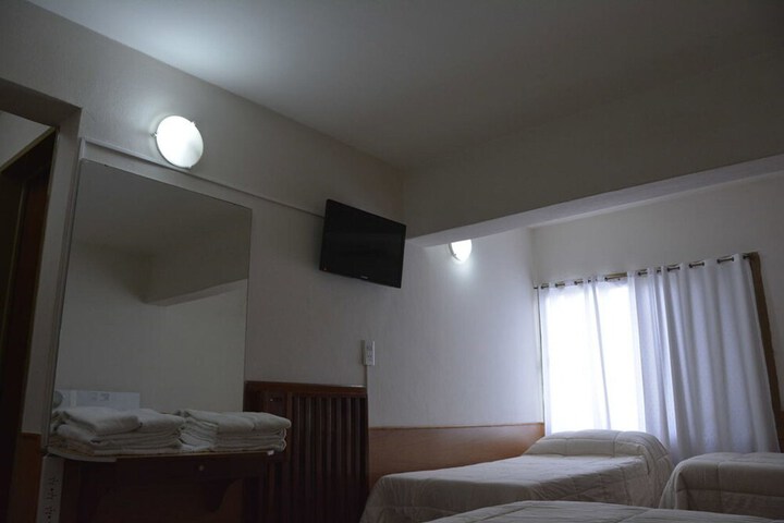 Room 26 of 40