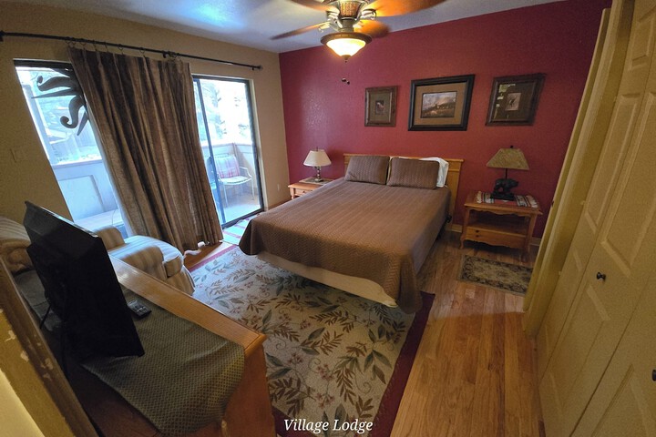 Room 9 of 48