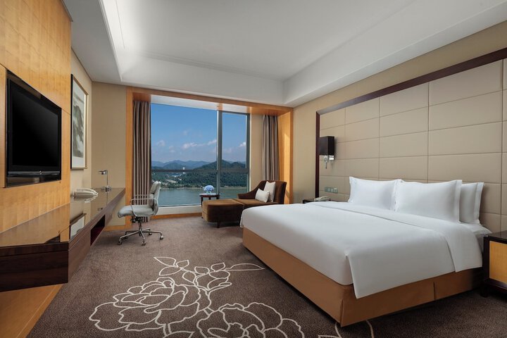 Room 19 of 89