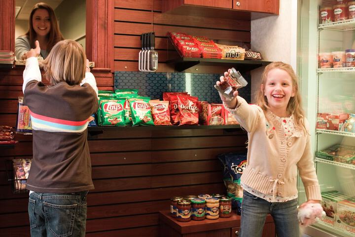 Snack bar