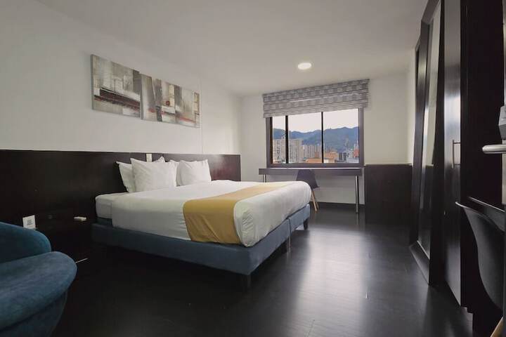 Room 3 of 16