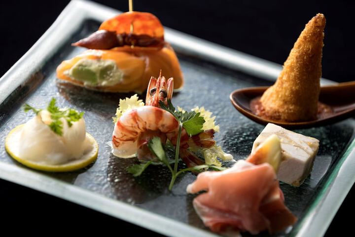 Dining Photos