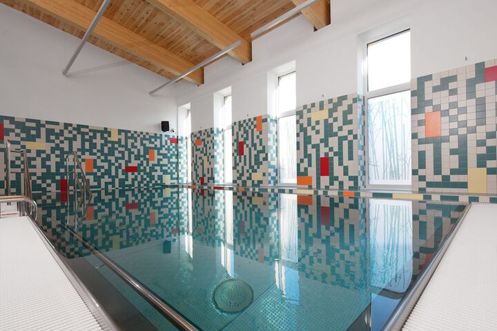 Pools & Facilities