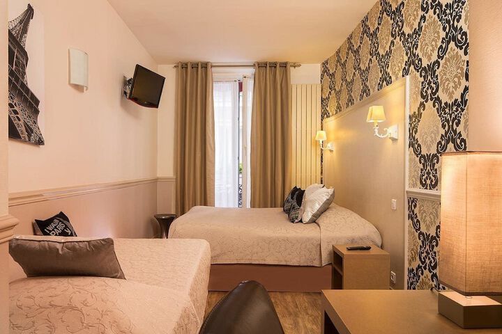 Room 9 of 37