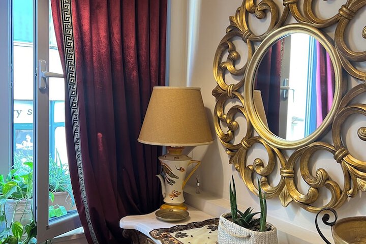 Room 11 of 34