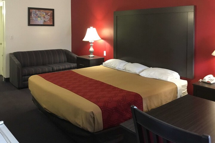 1 King Bed Mobility Accessible (2 of 11)