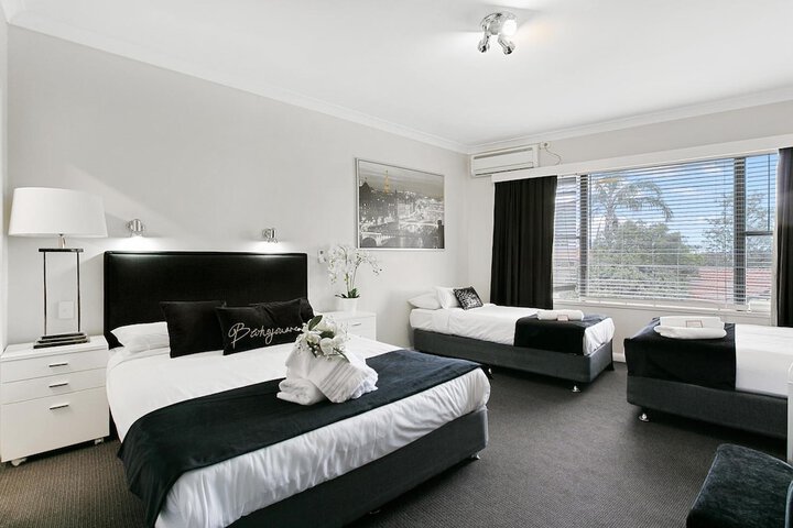 Room 4 of 29