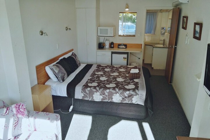 Room 10 of 34