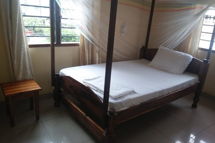 Room 2 of 14