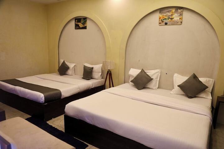 Room 15 of 23