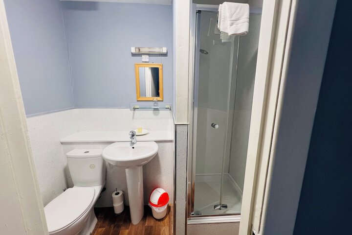 Room 51 of 78