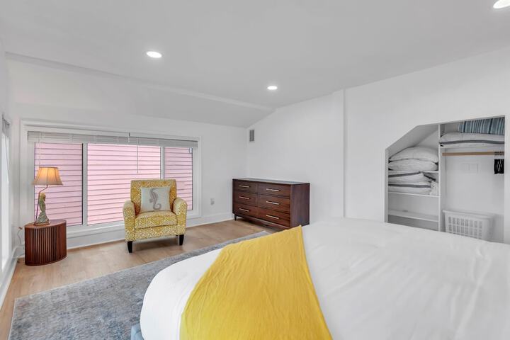 Room 61 of 191