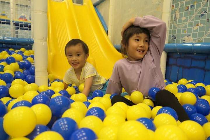 Childrens Activities 27 of 52