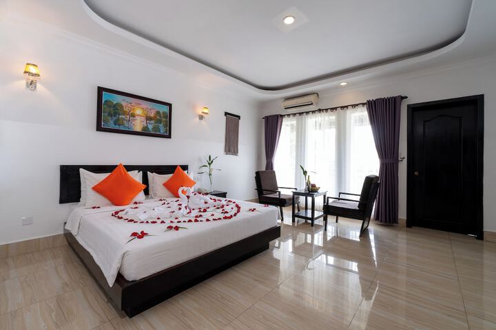 Room 9 of 65