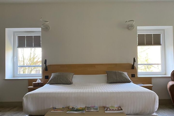 Room 11 of 63