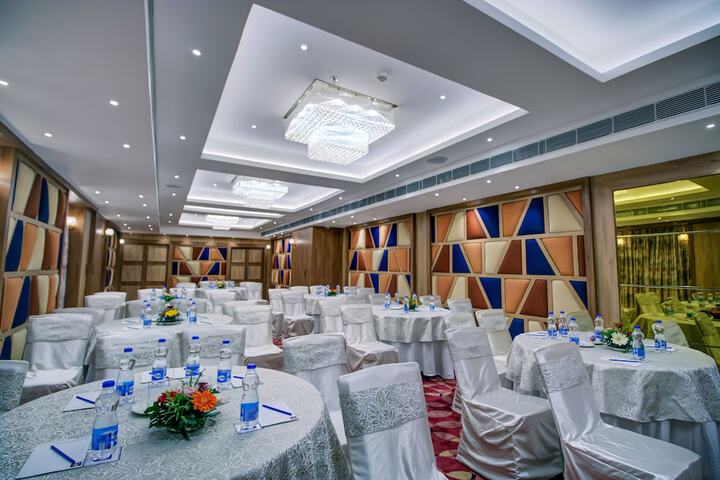 Ballroom/Hall 43 of 51