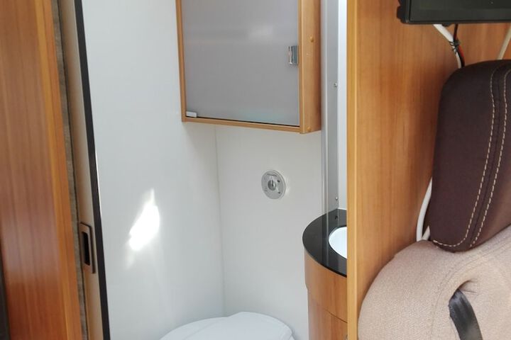 Room 7 of 14
