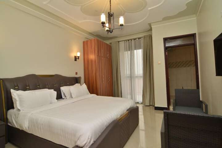 Room 2 of 17
