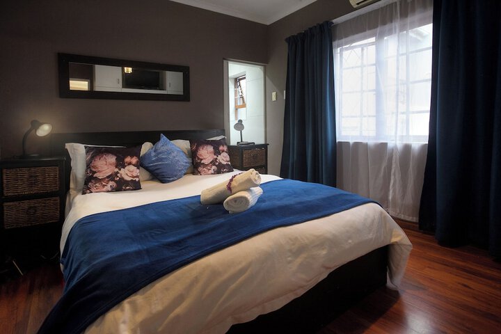 Room 5 of 50