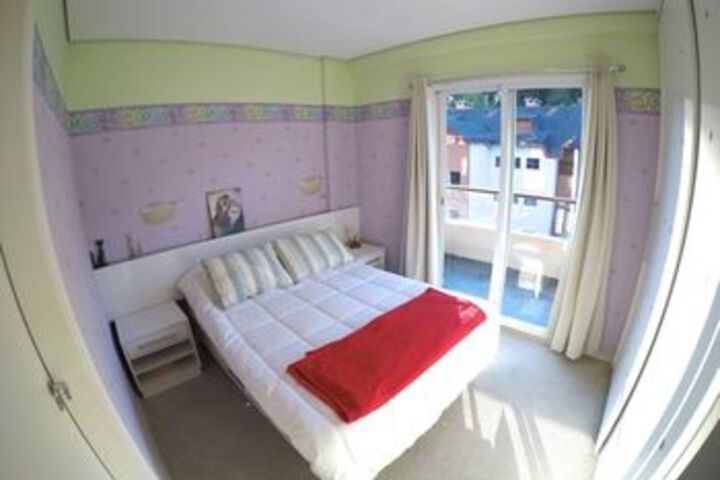 Room 27 of 79