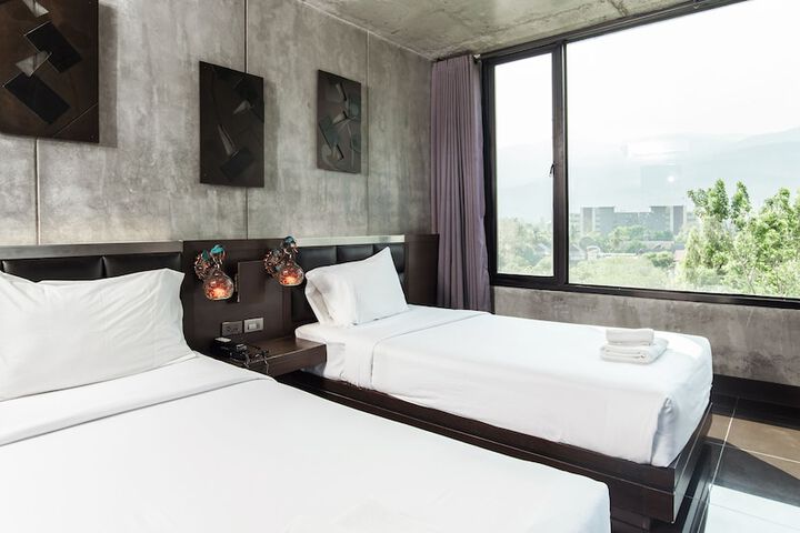 Room 14 of 31