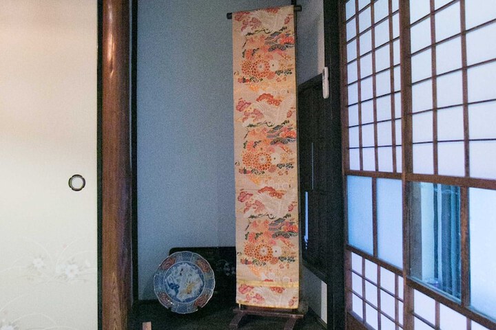 Room 28 of 107