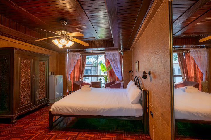 Room 8 of 29