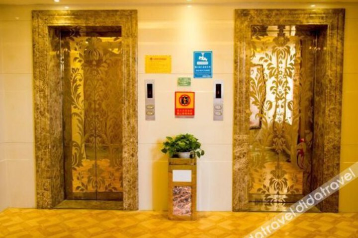 New Sihailong Theme Hotel