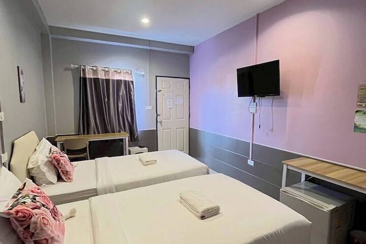 Room 16 of 26
