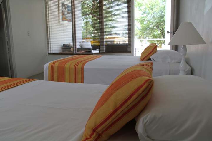 Room 14 of 107