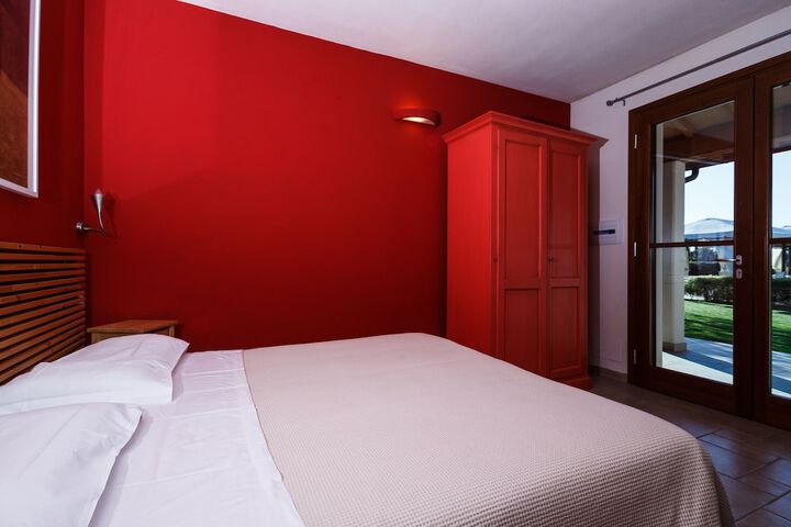 Room 8 of 61