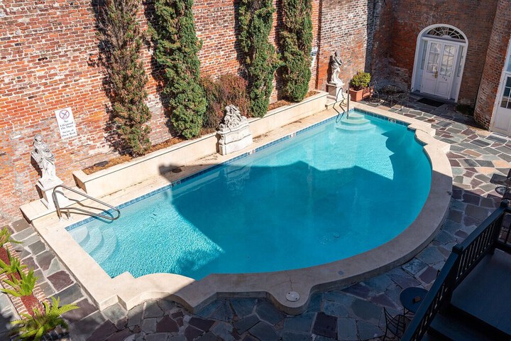 Pool 49 of 59