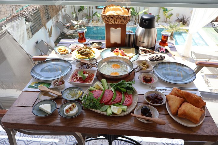 Breakfast/Coffee Service 118 of 141