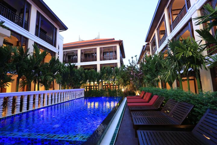 Pool 37 of 68