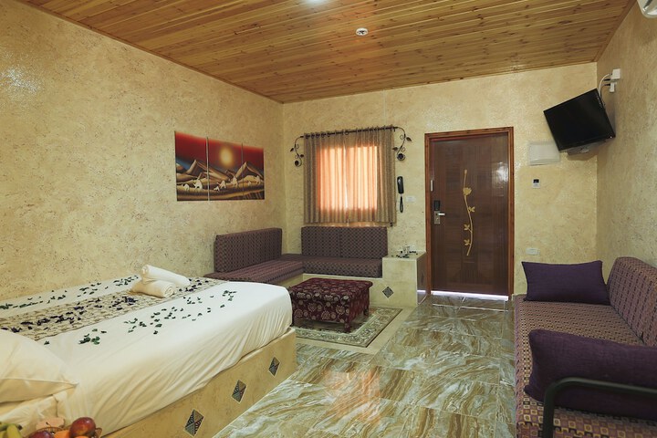 Room 4 of 56
