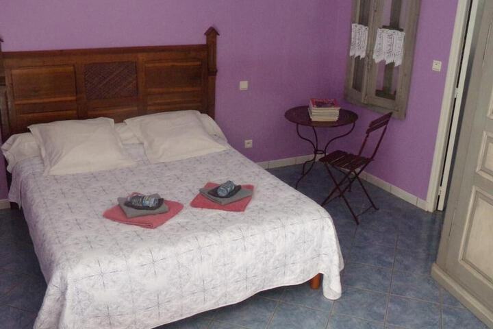 Room 3 of 62