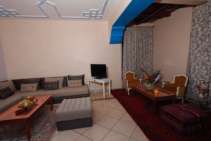 Room 21 of 38