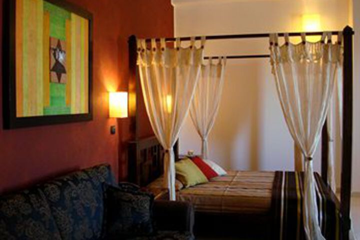 Room 7 of 24