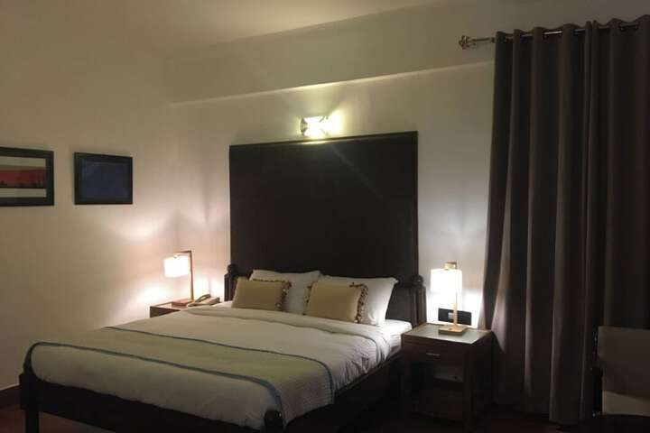 Room 37 of 111