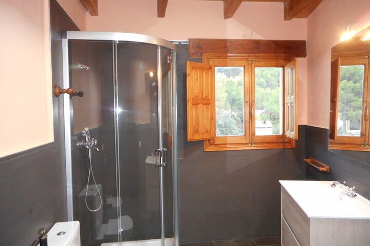 Room 3 of 12