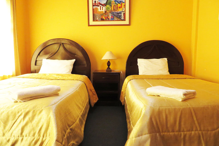 Room 7 of 10