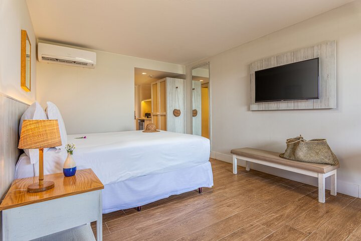 Room 25 of 120