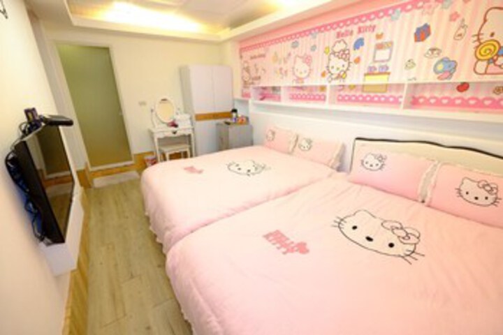 Room 28 of 29