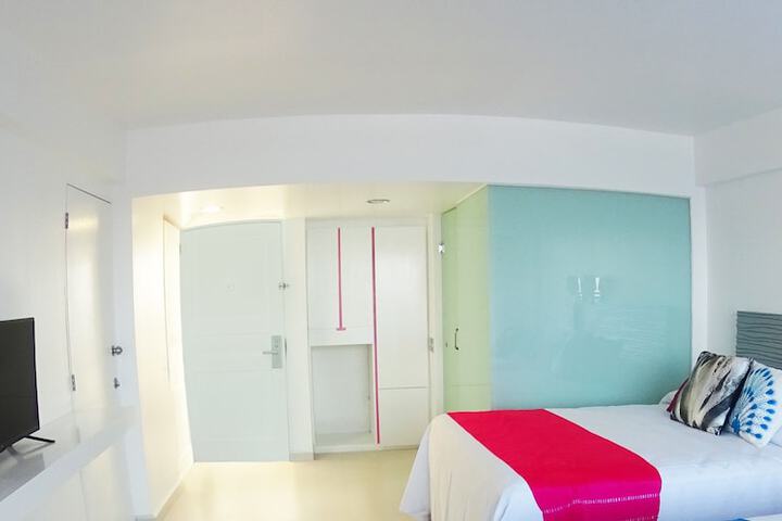 Room 3 of 60