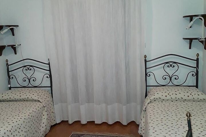 Room 9 of 21